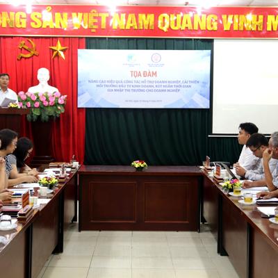 Tháo gỡ khó khăn, Hà Nội đồng hành với doanh nghiệp